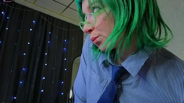 Scarle Whisper online show from March 2026 01:05:02 AM