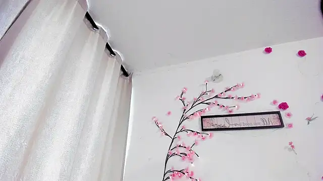 NicoRobinx online show from April 2026 12:08:02 PM