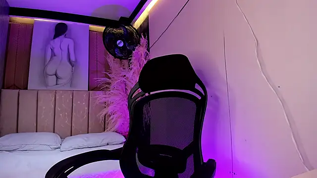 GemmaBrown online show from April 2026 01:41:01 PM