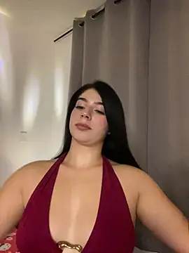  HannahFox  online show from April 2026 12:05:01 AM