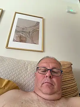 Snapshot of YachtCaptain10 chatting on May 2026 11:27:02 AM YachtCaptain10 online show from May 2026 11:27:02 AM