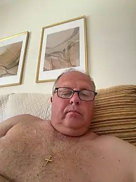 Snapshot of YachtCaptain10 chatting on June 2026 11:49:02 AM YachtCaptain10 online show from June 2026 11:49:02 AM