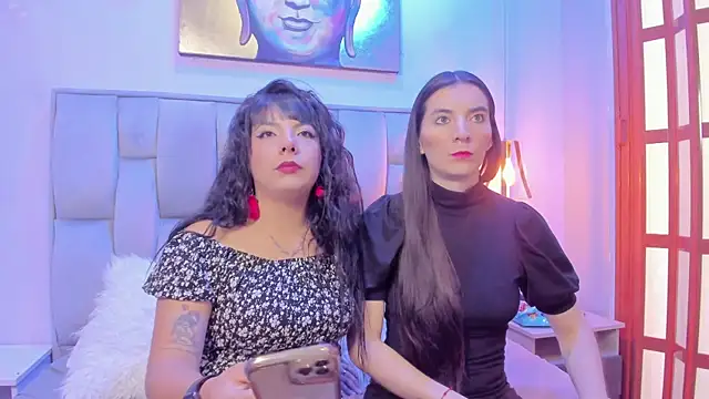 Valkiria-and-Dione online show from February 2026 01:56:01 PM