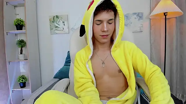 arlequiin  online show from February 2026 08:36:01 PM