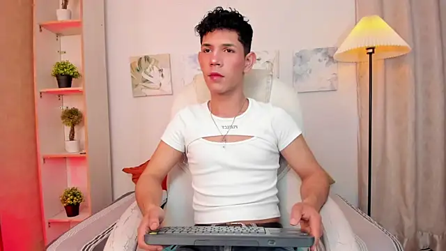 arlequiin  online show from February 2026 08:57:02 PM