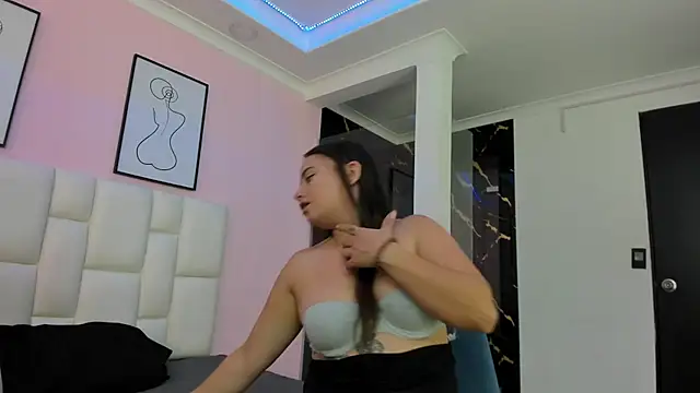Snapshot of SARHA_ANTONELLI chatting on June 2026 11:13:01 AM SARHA ANTONELLI online show from June 2026 11:13:01 AM