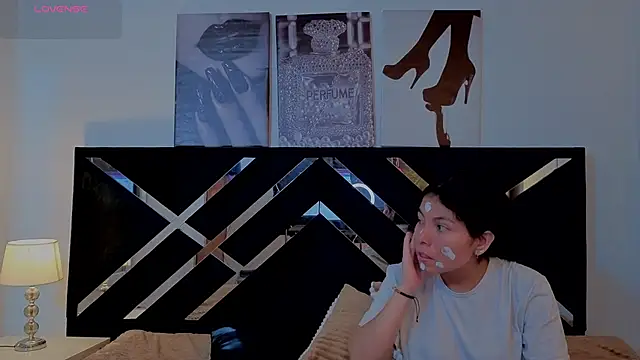 Zoe-yanin online show from April 2026 06:41:01 PM