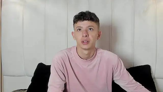 Snapshot of David_Roy_ chatting on March 2026 02:08:01 PM David Roy online show from March 2026 02:08:01 PM