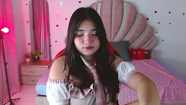 mia fox666 online show from April 2026 12:33:01 AM