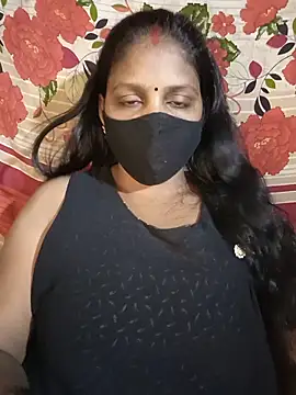 Snapshot of Parul-009 chatting on June 2026 07:07:01 AM Parul-009 online show from June 2026 07:07:01 AM