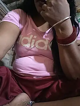 Snapshot of Parul-009 chatting on July 2026 06:32:01 AM Parul-009 online show from July 2026 06:32:01 AM