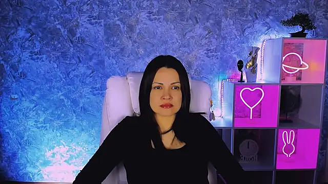 Snapshot of karolina_robinson chatting on March 2026 12:00:02 PM karolina robinson online show from March 2026 12:00:02 PM