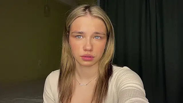 EarthaStinett online show from April 2026 06:07:02 AM