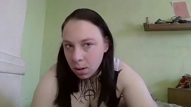 MillaSourety online show from April 2026 08:22:02 AM