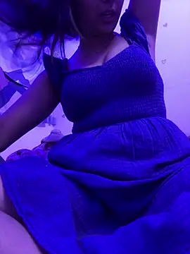 kavyababy00 online show from February 2026 03:31:01 PM