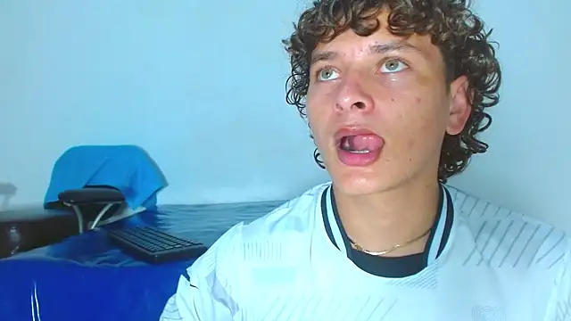 arielnoir6958 online show from March 2026 11:42:02 PM