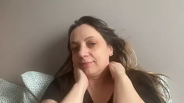 Snapshot of ShyFlameLive chatting on April 2026 01:04:01 PM ShyFlameLive online show from April 2026 01:04:01 PM