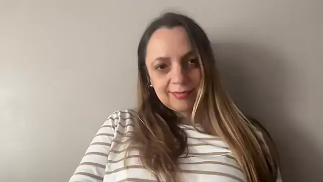 Snapshot of ShyFlameLive chatting on May 2026 04:26:01 PM ShyFlameLive online show from May 2026 04:26:01 PM