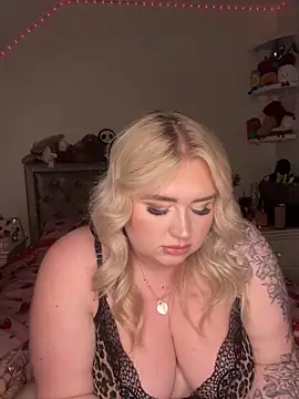 TwoWayT xx online show from February 2026 12:25:01 AM