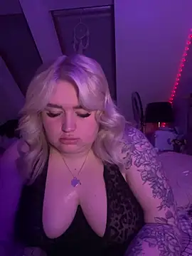 TwoWayT xx online show from March 2026 11:11:01 PM