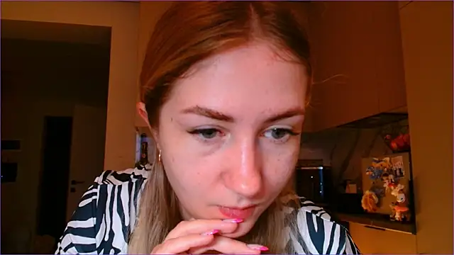 BluueSilk online show from February 2026 06:08:02 AM