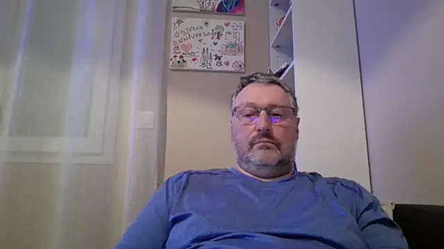 doudou310 online show from February 2026 05:16:02 AM