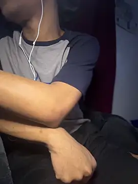 vexahleah online show from April 2026 05:24:02 AM