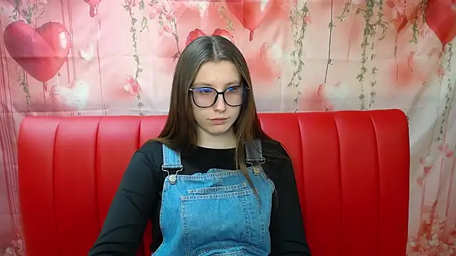 LilianaShine online show from April 2026 05:08:01 AM