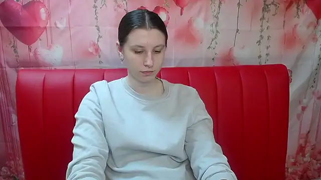 Snapshot of LilianaShine chatting on May 2026 05:04:01 AM LilianaShine online show from May 2026 05:04:01 AM