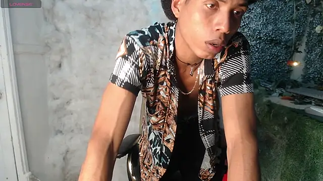 Walkers05 online show from March 2026 06:33:01 PM