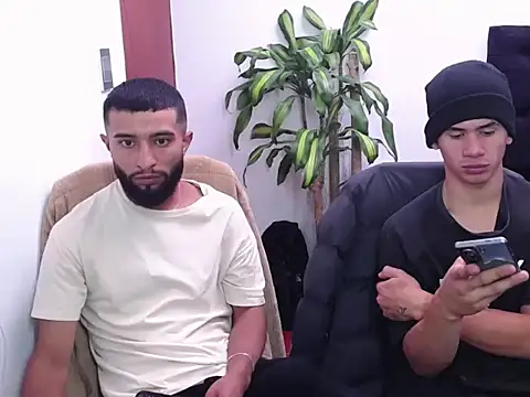  noahdiaz online show from May 2026 03:22:02 PM