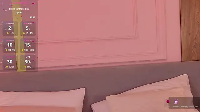 VivanWestwood online show from April 2026 05:14:02 PM