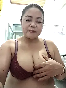 Baby-bigtits2026 online show from March 2026 12:20:02 PM