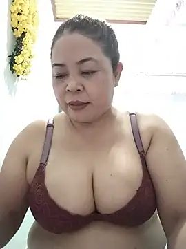 Snapshot of Baby-bigtits2026 chatting on May 2026 10:21:02 AM Baby-bigtits2026 online show from May 2026 10:21:02 AM