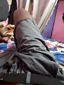 tamilpaiyan989 online show from April 2026 07:15:01 PM