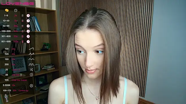 LianneBynon online show from July 2026 09:24:01 AM