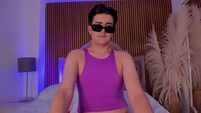 noahWolff  online show from February 2026 07:51:01 AM