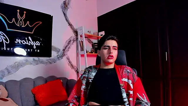 noahWolff  online show from February 2026 05:25:01 AM