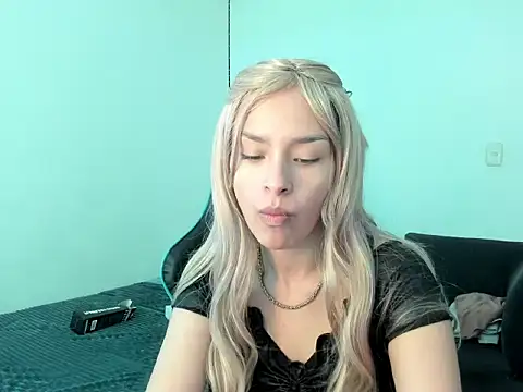 Megan Blue  online show from February 2026 04:24:02 PM