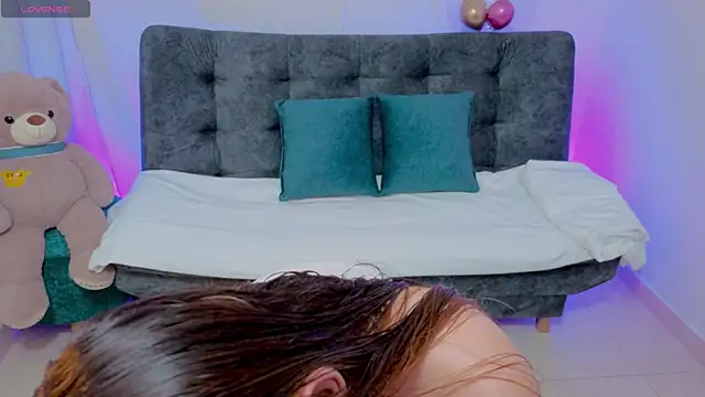 DannaCouper  online show from April 2026 11:13:01 AM