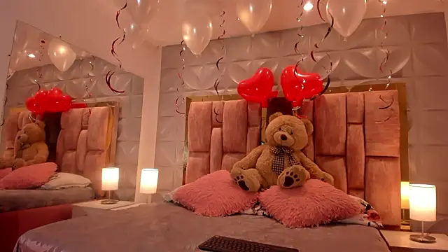 Paris Velvet online show from February 2026 10:39:01 PM