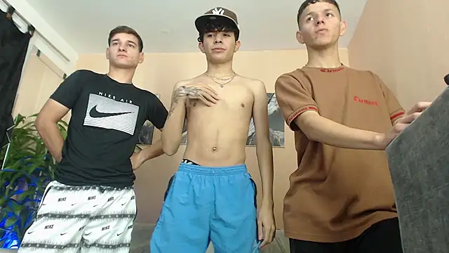 Snapshot of DesiresOfOlympus_ chatting on February 2026 10:30:01 PM DesiresOfOlympus online show from February 2026 10:30:01 PM