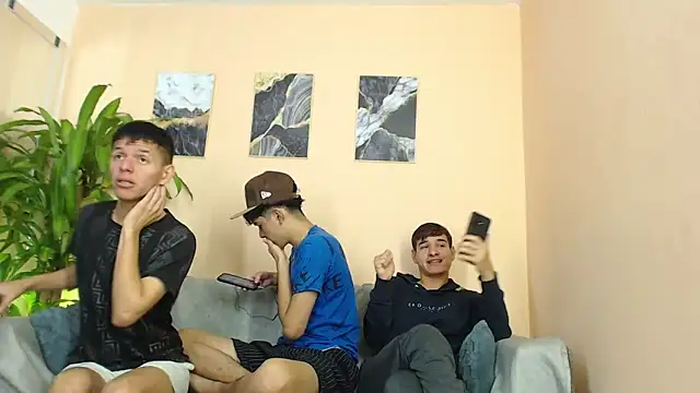 Snapshot of DesiresOfOlympus_ chatting on February 2026 08:38:02 PM DesiresOfOlympus online show from February 2026 08:38:02 PM