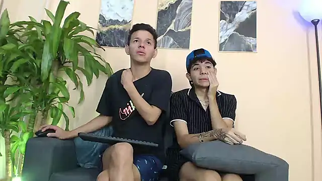 Snapshot of DesiresOfOlympus_ chatting on March 2026 01:24:01 PM DesiresOfOlympus online show from March 2026 01:24:01 PM