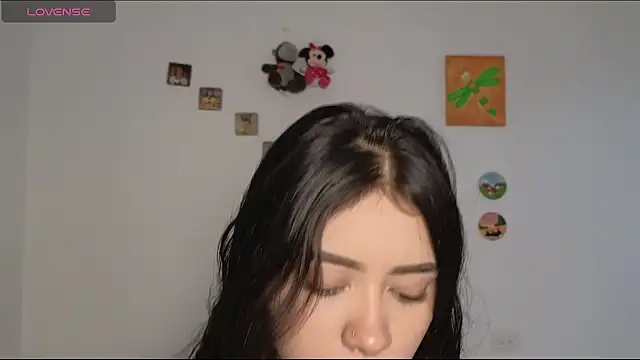 amynovaaa online show from February 2026 07:21:01 PM