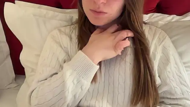 Lucyschickt online show from March 2026 07:36:02 PM