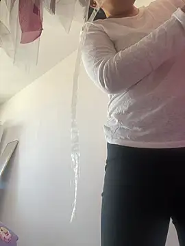 Youyou 12 online show from March 2026 12:49:01 AM