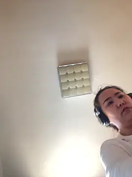 Youyou 12 online show from April 2026 05:45:02 AM