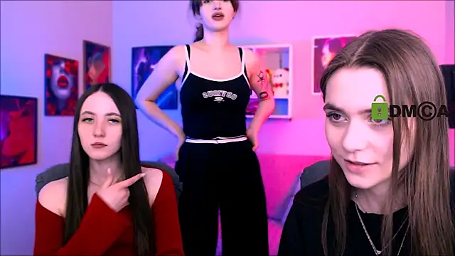 laurenmurrr online show from April 2026 11:49:01 AM