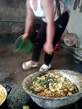 Snapshot of neyney110 chatting on February 2026 10:08:02 AM neyney110 online show from February 2026 10:08:02 AM